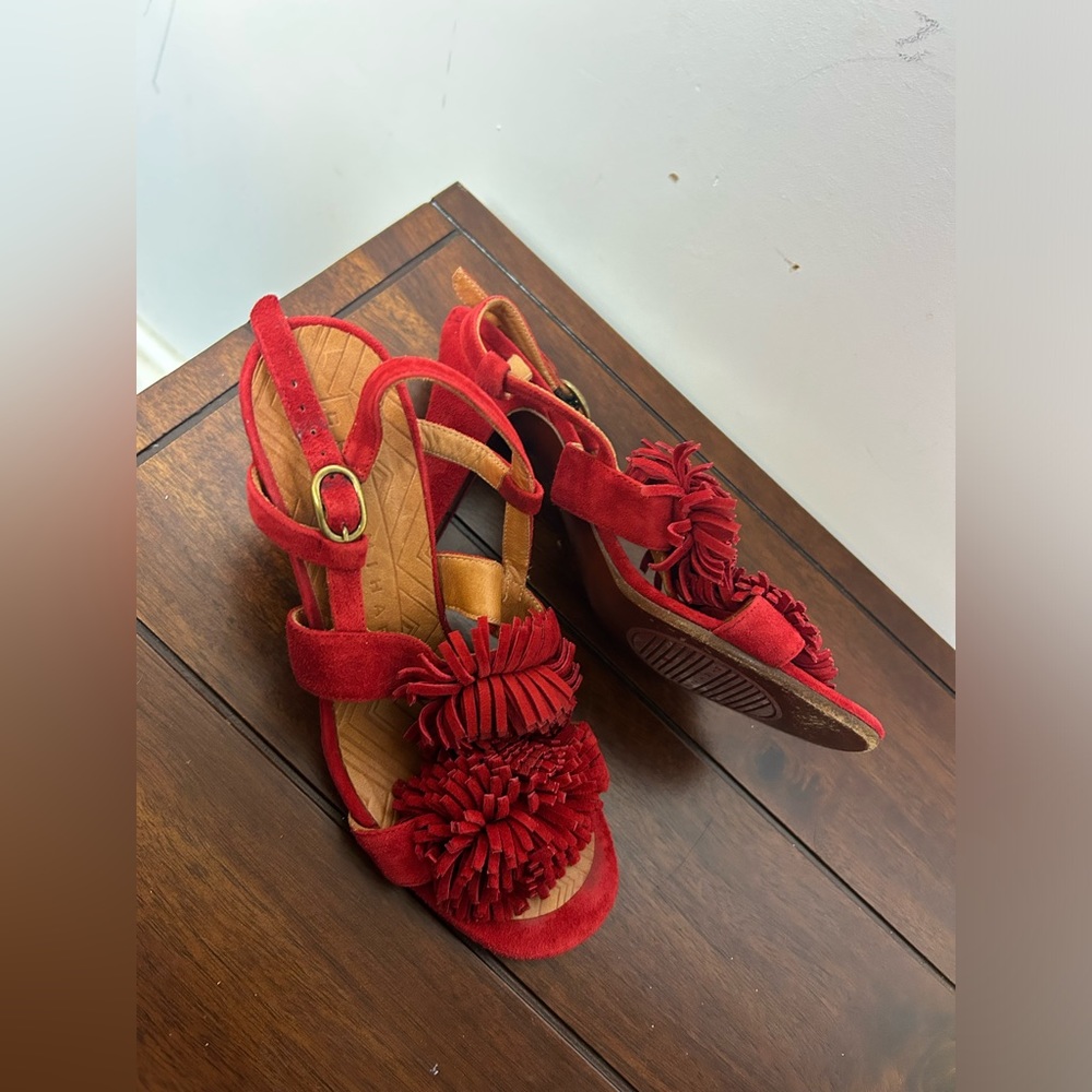 CHIE MIHARA MADE IN SPAIN RED POM POM HEELS SUEDE LEATHER STRAPS SANDALS 38 - Picture 3 of 9